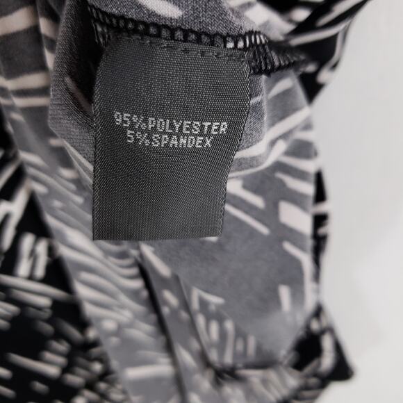 Kenneth Cole Reaction Blouse Womens Medium Black White Geometric Chic Pullover - Picture 6 of 6